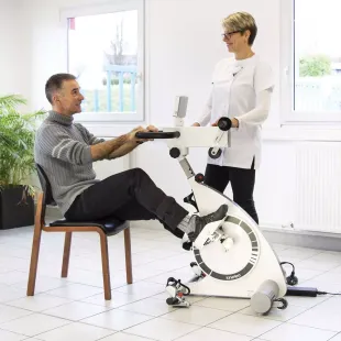 KINETEC KINEVIA DUO AKTĪVS KUSTĪBU TRENAŽIERIS