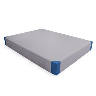 MAXI mattress with handles and reinforced corners