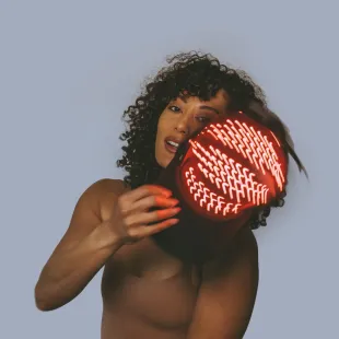 HIGHERDOSE® RED LIGHT AND NEAR-INFRARED THERAPEUTIC CAP HIGHERDOSE® RED LIGHT AND NEAR-INFRARED THERAPEUTIC CAP