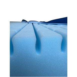 MEDICAL ANTI-BEDSORE MATTRESS MADE OF CUT FOAM, DENSITY 35 KG / M3 MEDICAL ANTI-BEDSORE MATTRESS MADE OF CUT FOAM, DENSITY 35 KG / M3