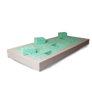 MEDICAL ANTI-BEDSORE MATTRESS MADE OF FOAM SEGMENTAL GRIKE