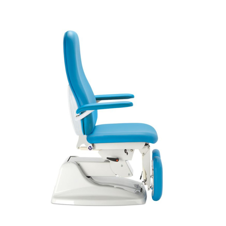 PEDICURE AND PODIATRY CHAIR POD1