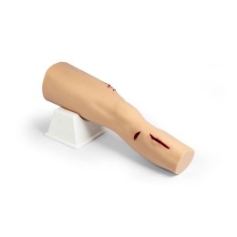 "TRAUMA TIM" – LEG WITH HEAVILY BLEEDING WOUNDS "TRAUMA TIM" – LEG WITH HEAVILY BLEEDING WOUNDS